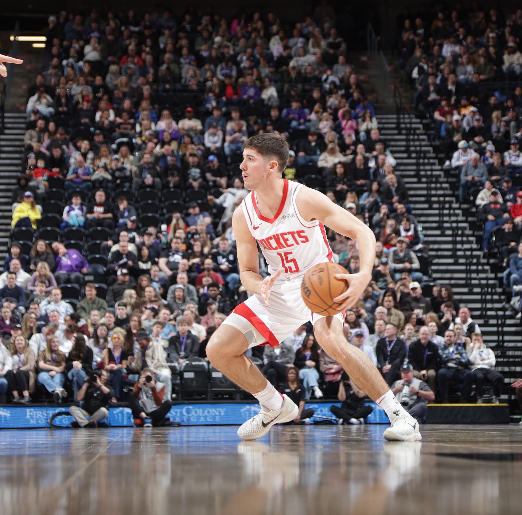 队记：谢泼德肢体语言很糟糕 不想打球还不如早点换他下去