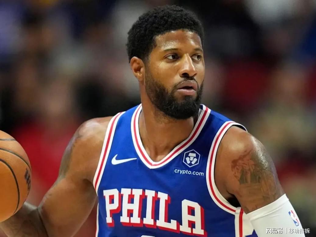 乐竞体育APP官网-又是左膝！美记：乔治在训练中意外受伤，恢复周期预计需要两个月